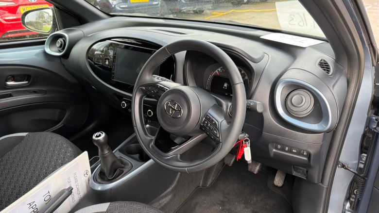 Toyota Aygo X 1.0 VVT-i Edge 5dr Petrol Hatchback